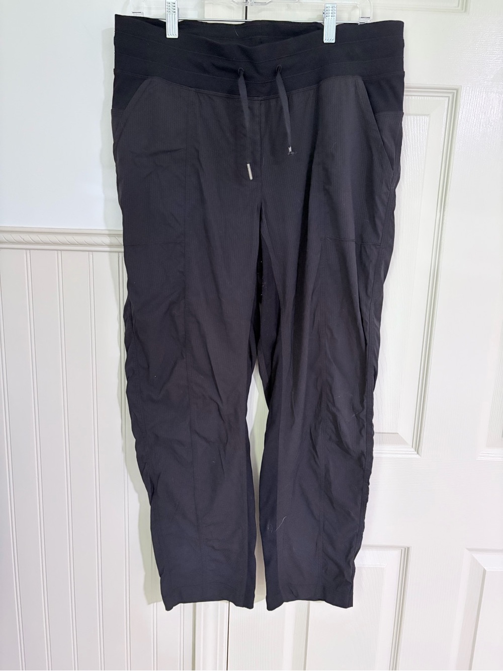 lululemon athletica Black Women's Lightweight Jogger Pants